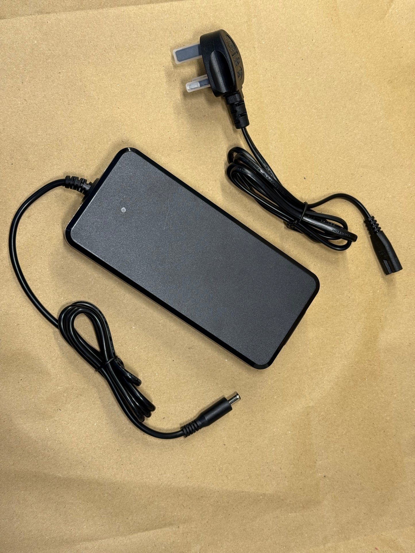 VANMOOF.PRO Main Battery Charger For S3, X3, S4, X4. 170W. UK plug