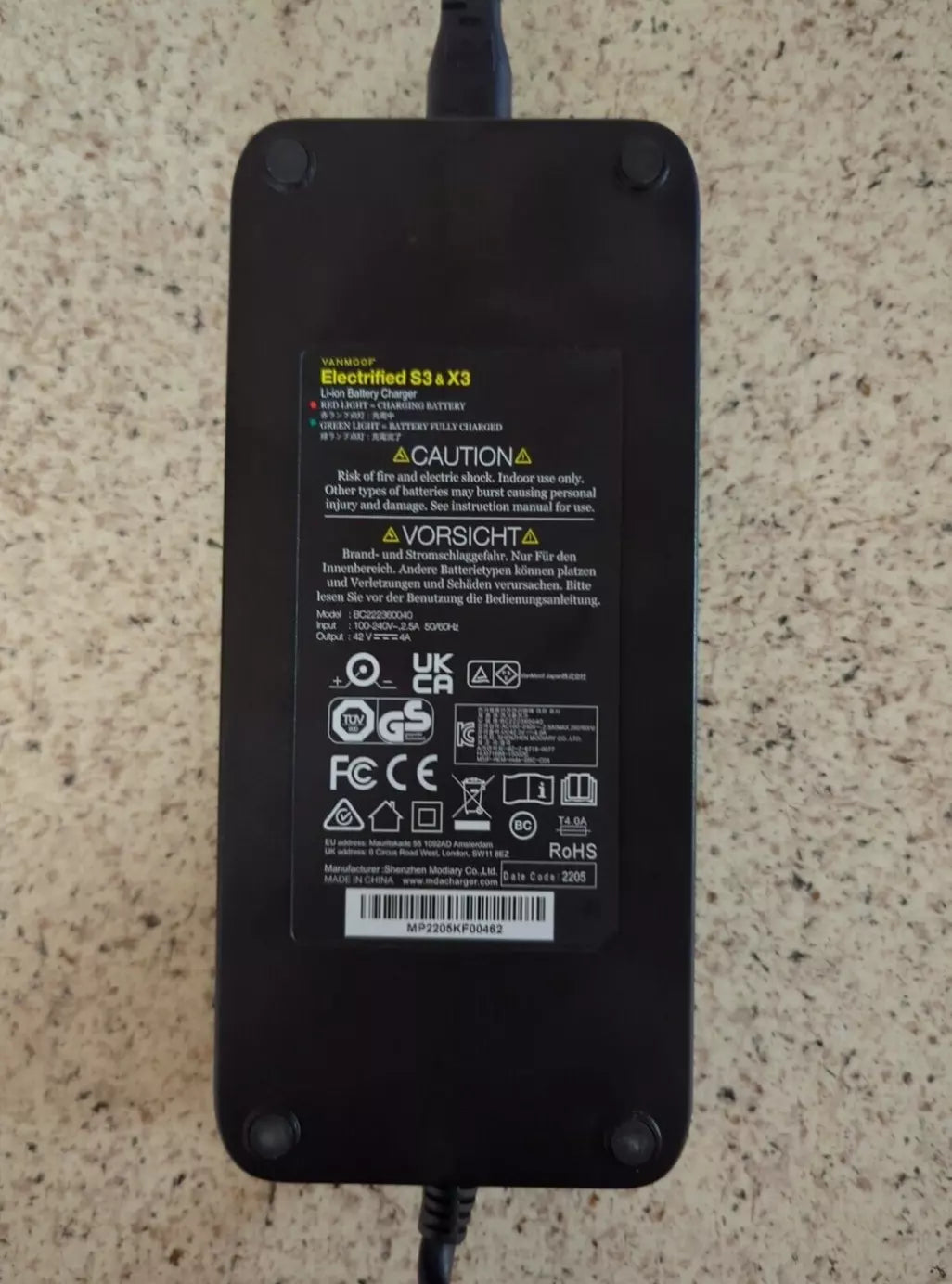 VANMOOF Genuine Li-ion Battery Charger For S3, X3, S4, X4. UK plug. Refubrished