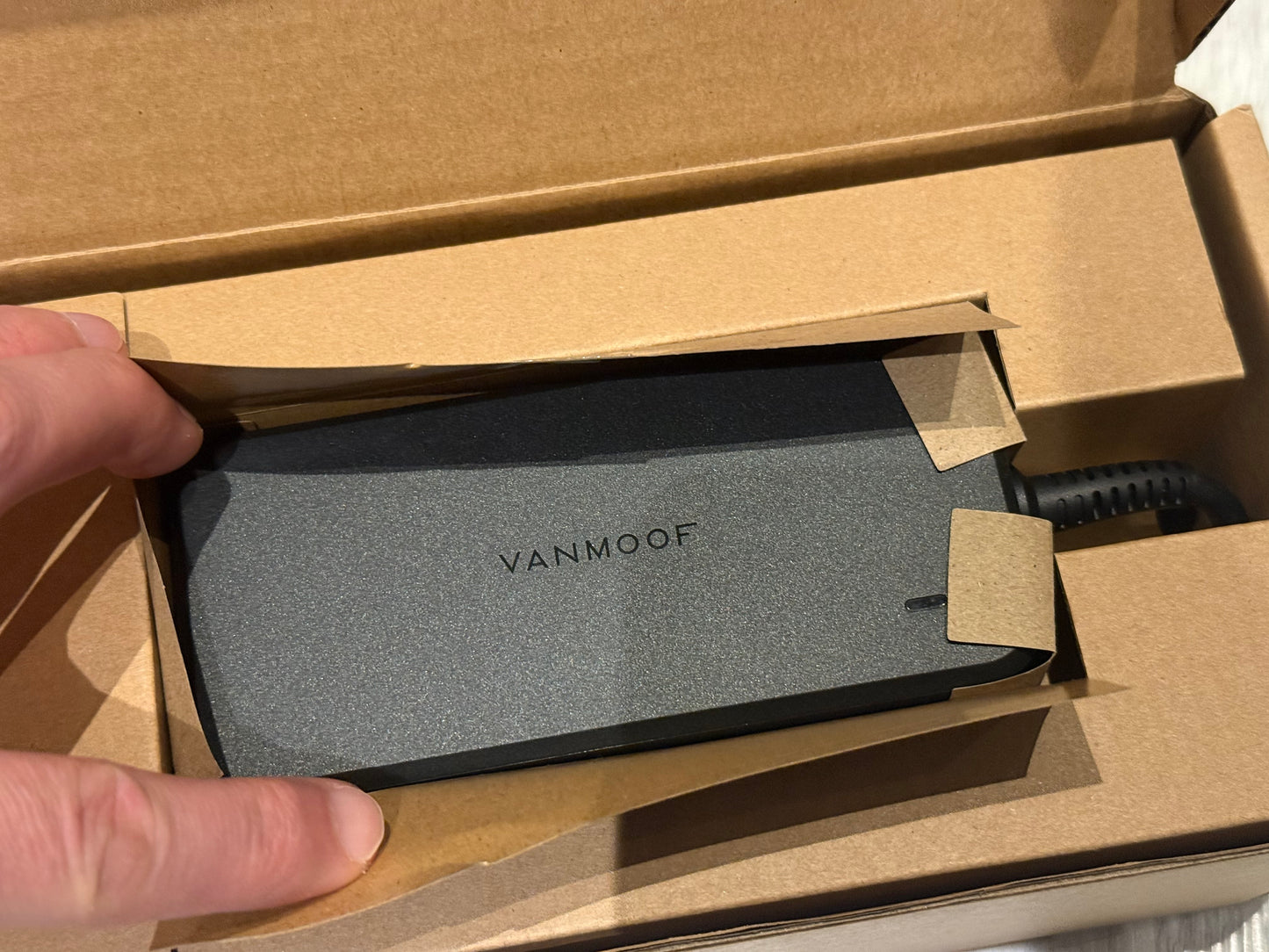 VANMOOF Main Battery Charger For S5, A5, S6, S6 Open. 2Amps. UK plug